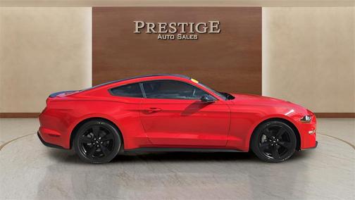 2021 Ford Mustang EcoBoost