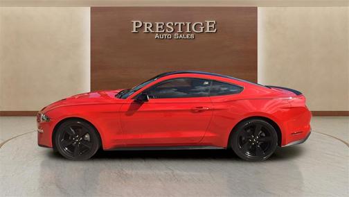 2021 Ford Mustang EcoBoost