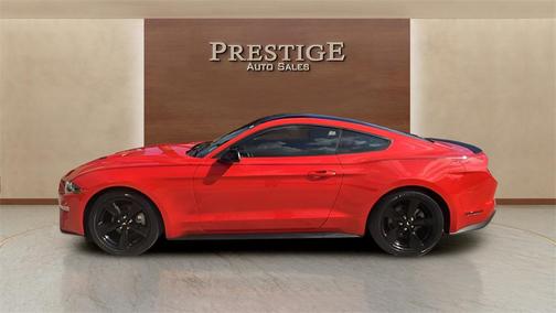 2021 Ford Mustang EcoBoost