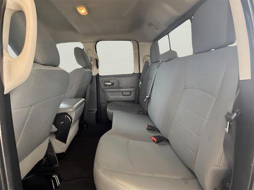 2016 RAM 1500 SLT