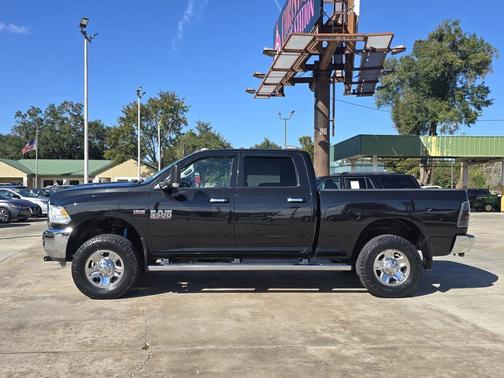 2018 RAM 3500 SLT Crew Cab 4x4 6'4' Box