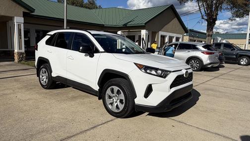 2021 Toyota RAV4 LE
