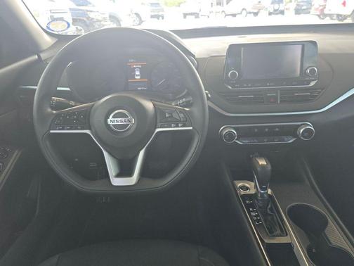 Super Black Clearcoat 2021 Nissan Altima S FWD