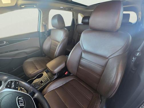 2019 Kia Sorento SX