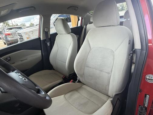 2013 Kia Rio LX