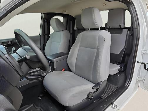 2019 Toyota Tacoma SR