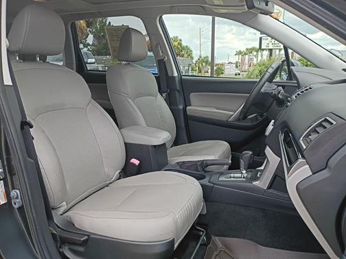 Dark Gray Metallic 2017 Subaru Forester 2.5i Limited