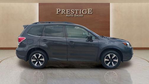 Dark Gray Metallic 2017 Subaru Forester 2.5i Limited