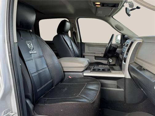 2012 RAM 1500 SLT