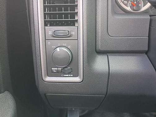 Bright White Clearcoat 2021 RAM 1500 Tradesman