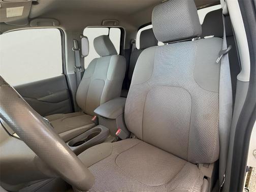 2017 Nissan Frontier SV