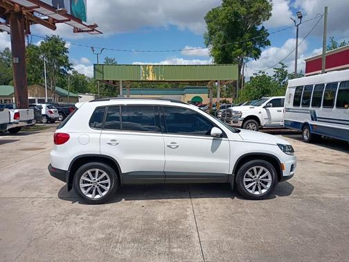 2017 Volkswagen Tiguan Limited 2.0T