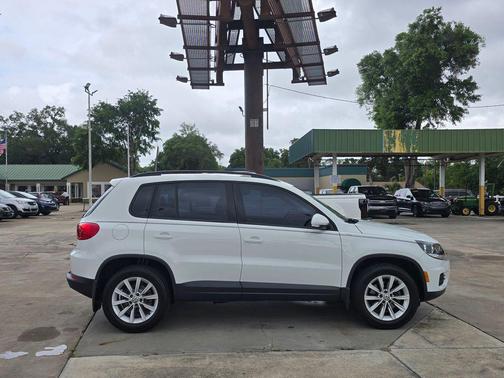 2017 Volkswagen Tiguan Limited 2.0T