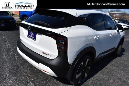 2025 Nissan Kicks SR