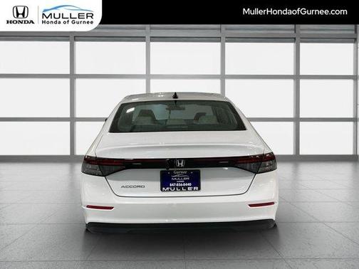 Platinum White Pearl 2025 Honda Accord SE