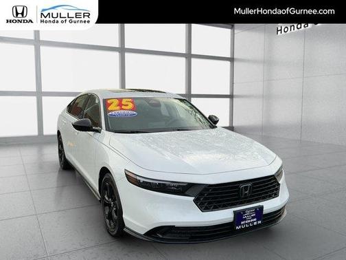 Platinum White Pearl 2025 Honda Accord SE