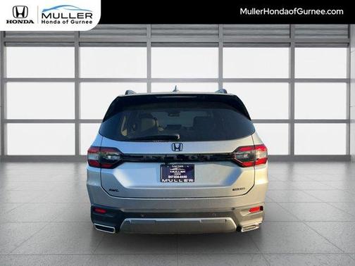 Solar Silver Metallic 2026 Honda Pilot Touring S