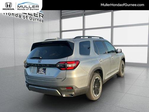 Solar Silver Metallic 2026 Honda Pilot Touring S