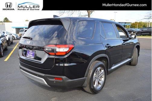 2023 Honda Pilot EX-L 8-Passenger