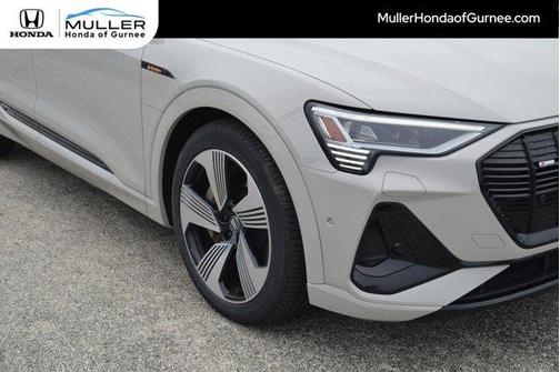 2021 Audi e-tron Prestige