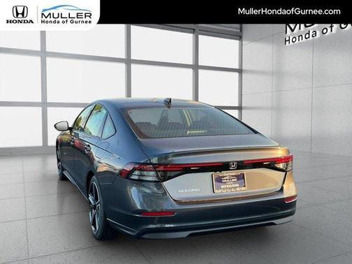 Meteorite Gray Metallic 2026 Honda Accord SE