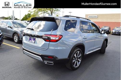 2025 Honda Pilot Touring