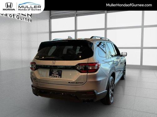 Solar Silver Metallic 2026 Honda Pilot Black Edition