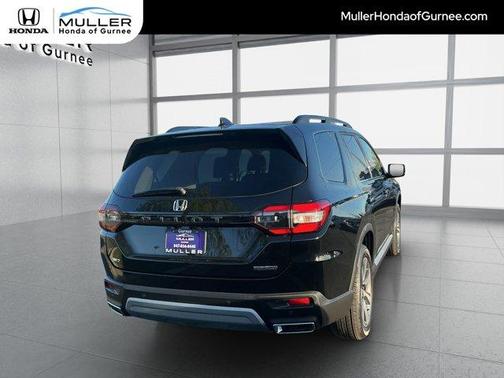 Crystal Black Pearl 2025 Honda Pilot Touring