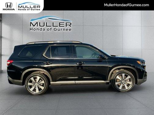 Crystal Black Pearl 2025 Honda Pilot Touring