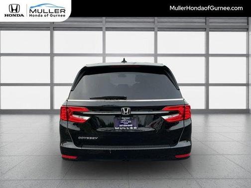Crystal Black Pearl 2024 Honda Odyssey EX-L
