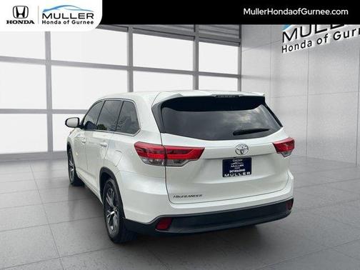 Blizzard Pearl 2018 Toyota Highlander LE