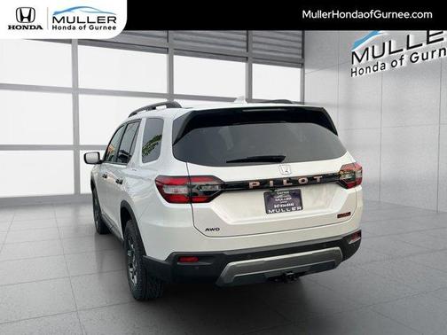 Platinum White Pearl 2026 Honda Pilot TrailSport