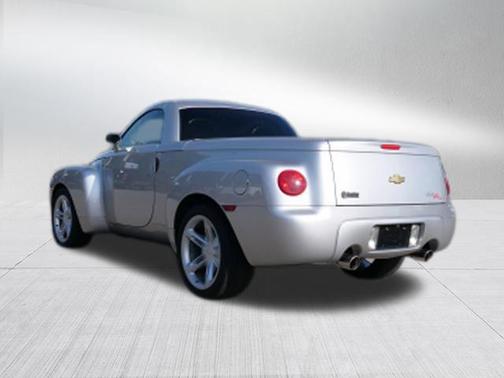 2004 Chevrolet SSR LS