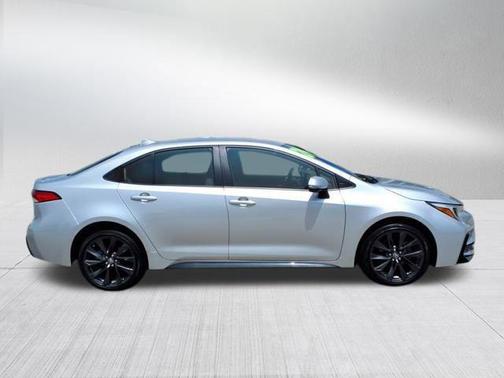 2024 Toyota Corolla Hybrid SE