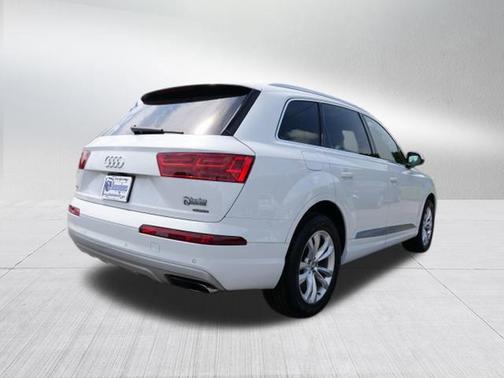 2019 Audi Q7 45 Premium