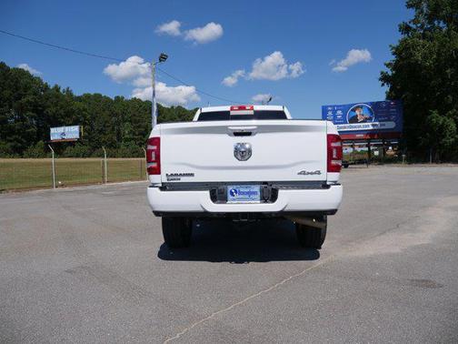 2024 RAM 2500 Laramie Crew Cab 4x4 6'4' Box