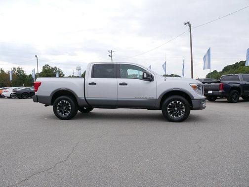 2018 Nissan Titan PRO-4X