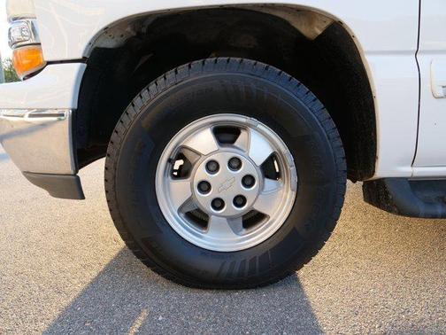 2003 Chevrolet Suburban 1500 LT