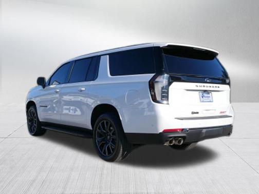 2025 Chevrolet Suburban RST