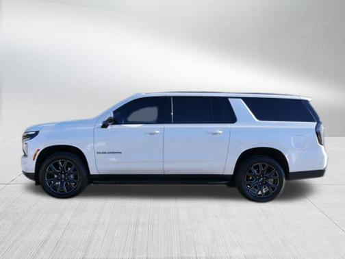 2025 Chevrolet Suburban RST
