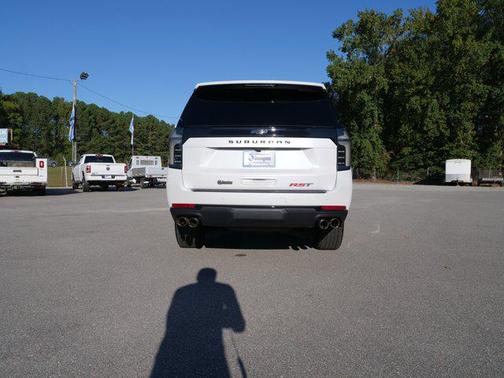 2025 Chevrolet Suburban RST