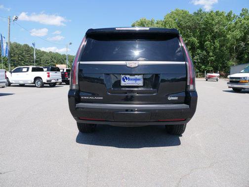 2017 Cadillac Escalade Luxury