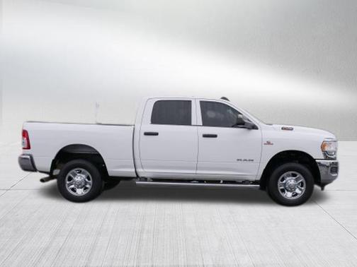 2019 RAM 2500 Tradesman Crew Cab 4x4 6'4' Box