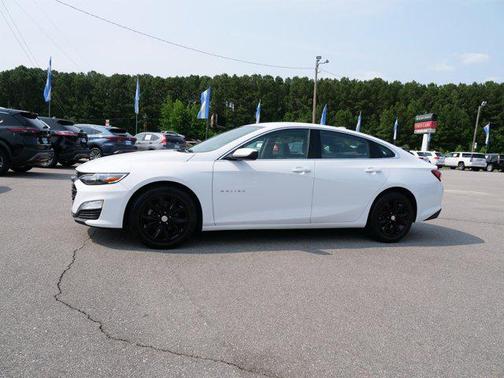 2022 Chevrolet Malibu FWD LT