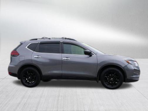 Gun Metallic 2018 Nissan Rogue SV