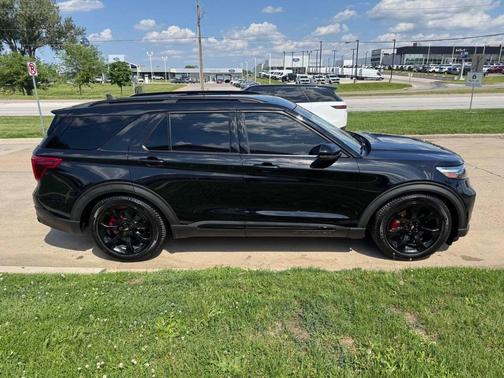 Agate Black 2021 Ford Explorer ST AWD 4dr SUV