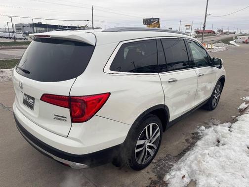 2017 Honda Pilot Touring