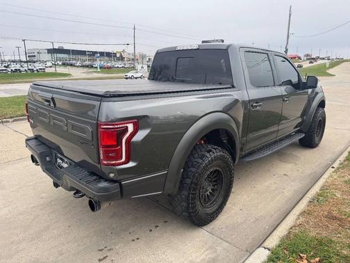 2019 Ford F-150 Raptor 4x4 4dr SuperCrew 5.5 ft. SB