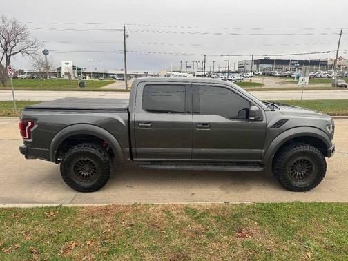 2019 Ford F-150 Raptor 4x4 4dr SuperCrew 5.5 ft. SB