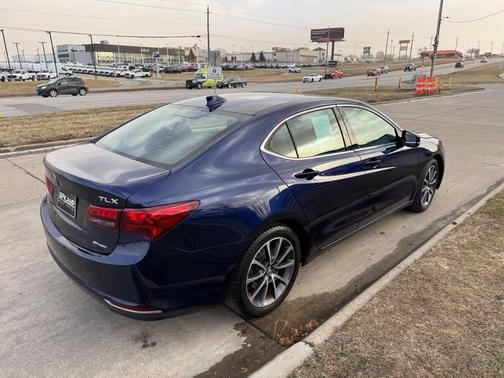 2017 Acura TLX w/Technology Package